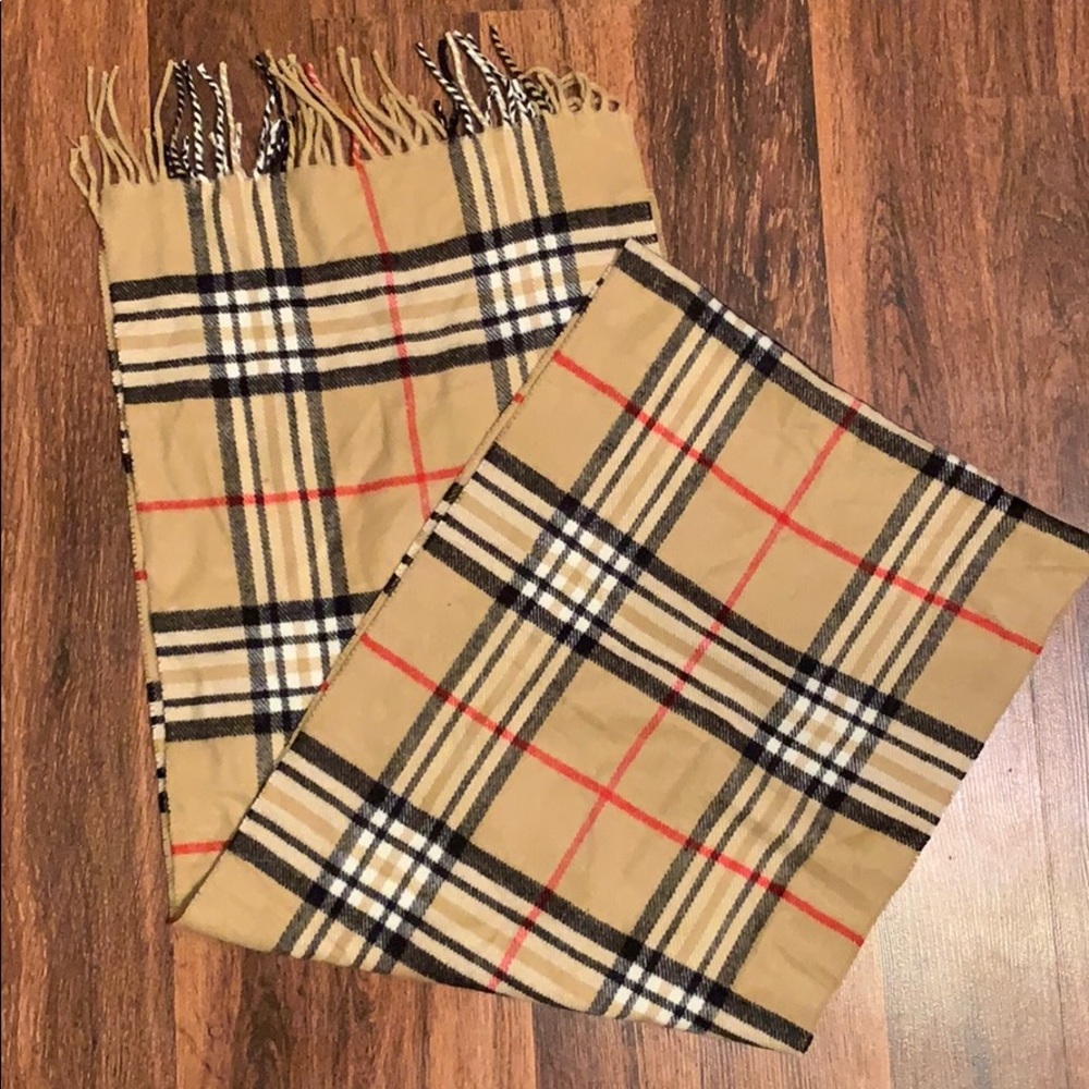 Cashmere scarf